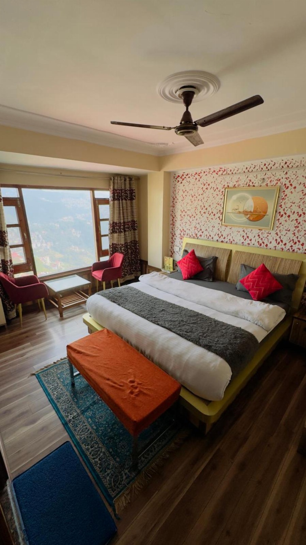 Hotel Apple Regency Main image